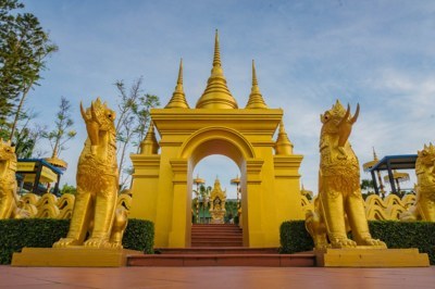 ศาลองค์ท้าวมหาพรหม ศาลองค์ท้าวมหาพรหม สวนนงนุชพัทยา