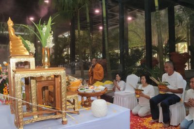 พุทธปฏิมากร ประจำวันเกิด พุทธปฏิมากร ประจำวันเกิด สวนนงนุชพัทยา