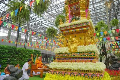 9 พุทธปฏิมากร 9 พุทธปฏิมากร สวนนงนุช พัทยา