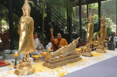 พุทธปฏิมากร ประจำวันเกิด พุทธปฏิมากร ประจำวันเกิด สวนนงนุชพัทยา