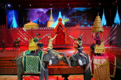 การแสดงศิลปวัฒนธรรมไทยร่วมสมัย