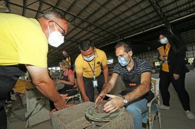 คณะทูต 3 ประเทศ เยี่ยมชมสวนนงนุชพัทยา4 คณะทูต 3 ประเทศ เยี่ยมชมสวนนงนุชพัทยา4