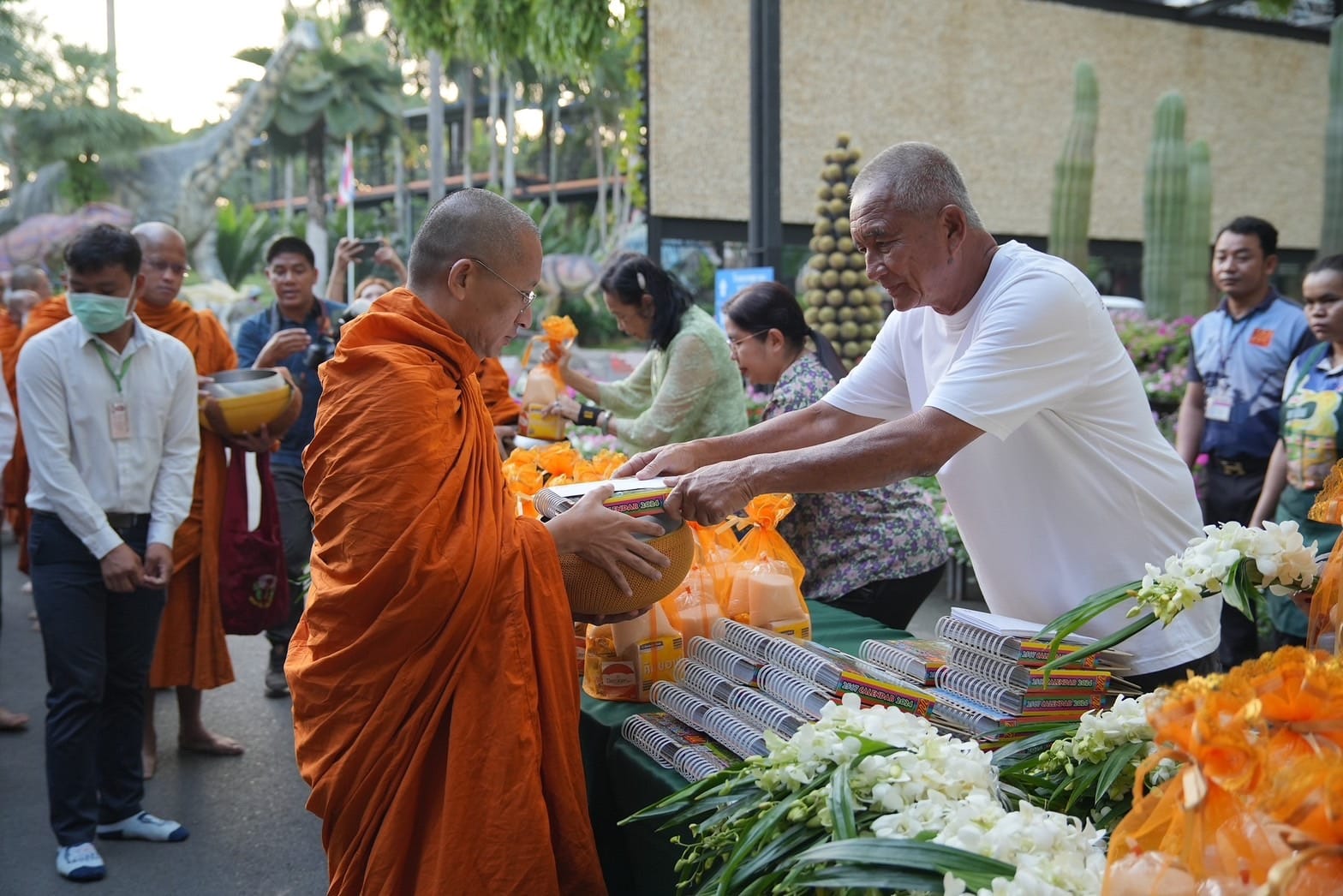 สวนนงนุชพัทยา ต้อนรับวันปีใหม่ 2567