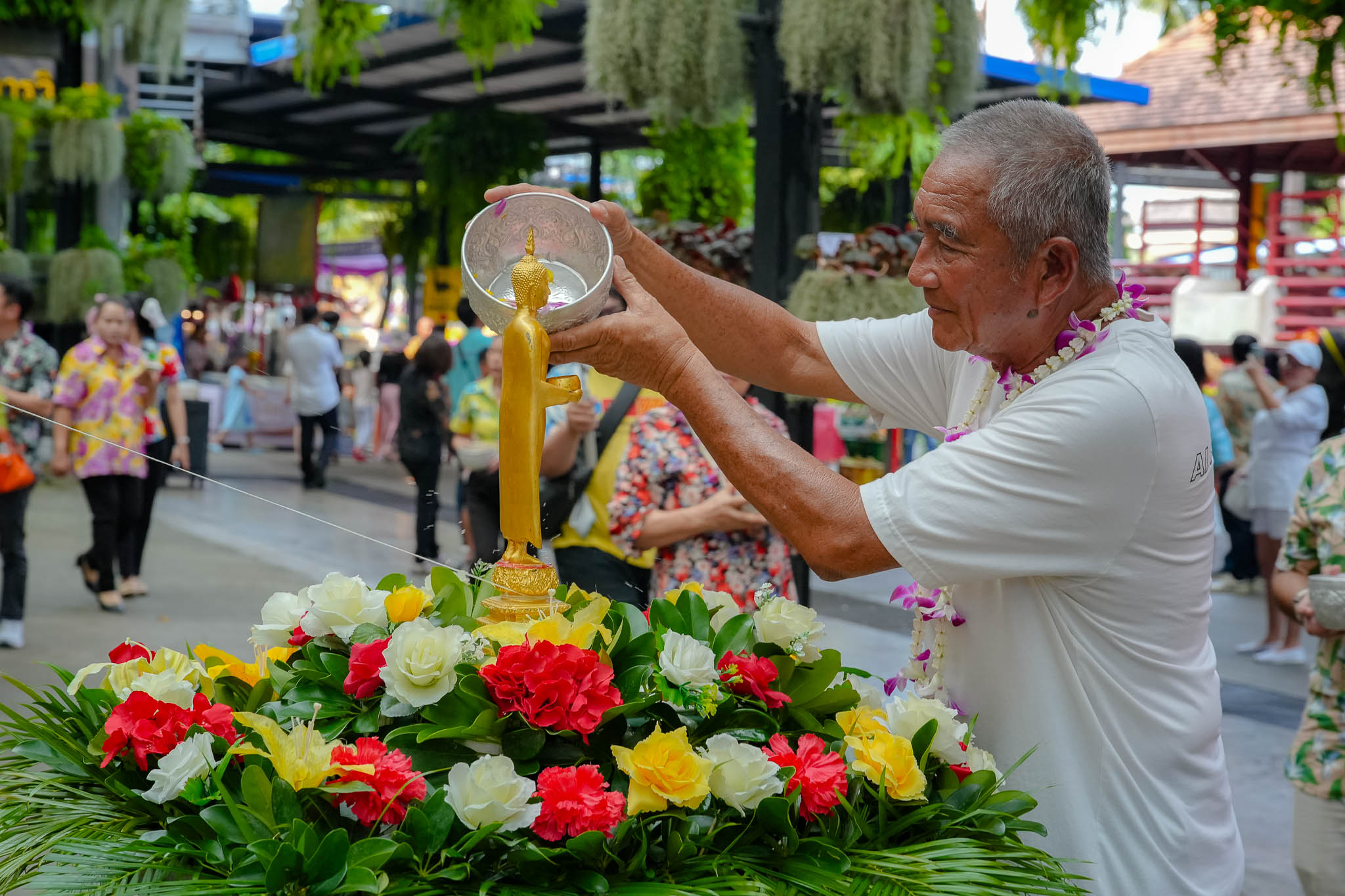เปิดงาน เทศกาล “ มหาสงกรานต์ ดอกไม้บาน ที่ สวนนงนุชพัทยา ” พร้อมชมความน่ารัก ลูกช้างรดน้ำดำหัวแม่ช้าง 