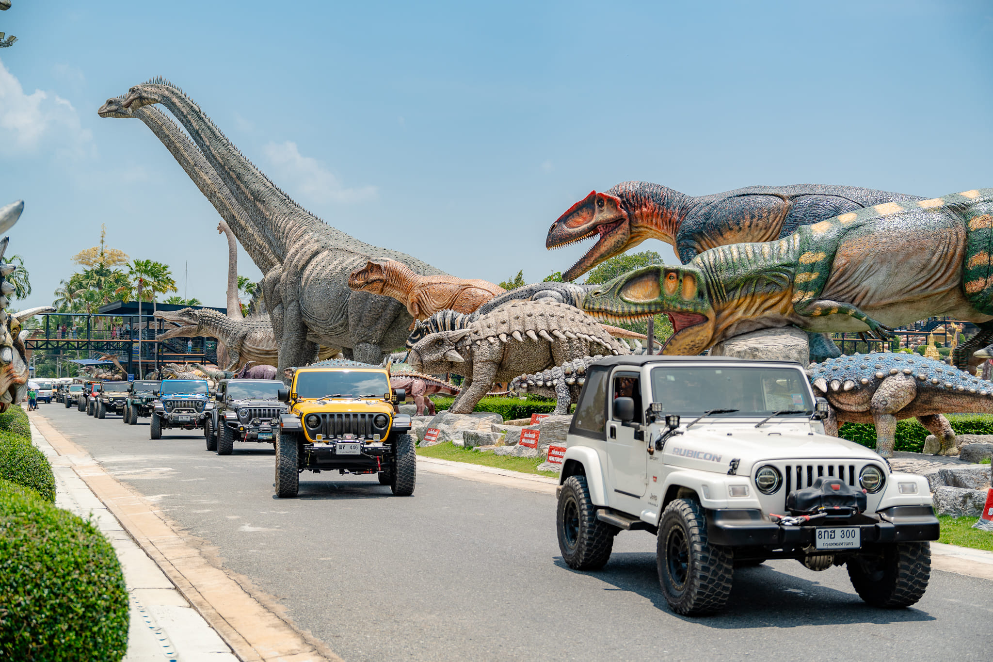 สวนนงนุชพัทยา ยินดีต้อนรับและขอขอบคุณ  คณะคาราวาน รถ Jeep จำนวน 18 คัน