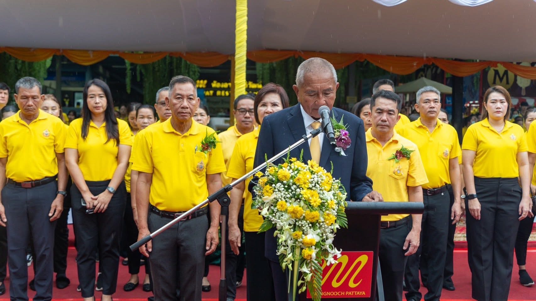 สุดยิ่งใหญ่พิธีถวายราชสดุดีเฉลิมพระเกียรติ 73 พรรษา สวนนงนุชพัทยาจัดช้าง 73 เชือก แปรขบวนเทิดไท้องค์ราชัน! สุดตระการตา